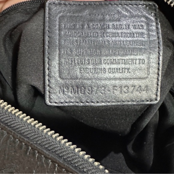 Coach Black and Brown 2 way Shoulder Bag w necklace set - Picture 11 of 12